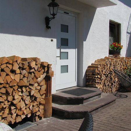 #1Gemuetliches Ruhiges Sonniges Balkonzimmer Mit Gemeinschaftsbad W-Lan Airport Nah Late Night Check In Haus Nr 9,5 Trunkelsberg Екстер'єр фото